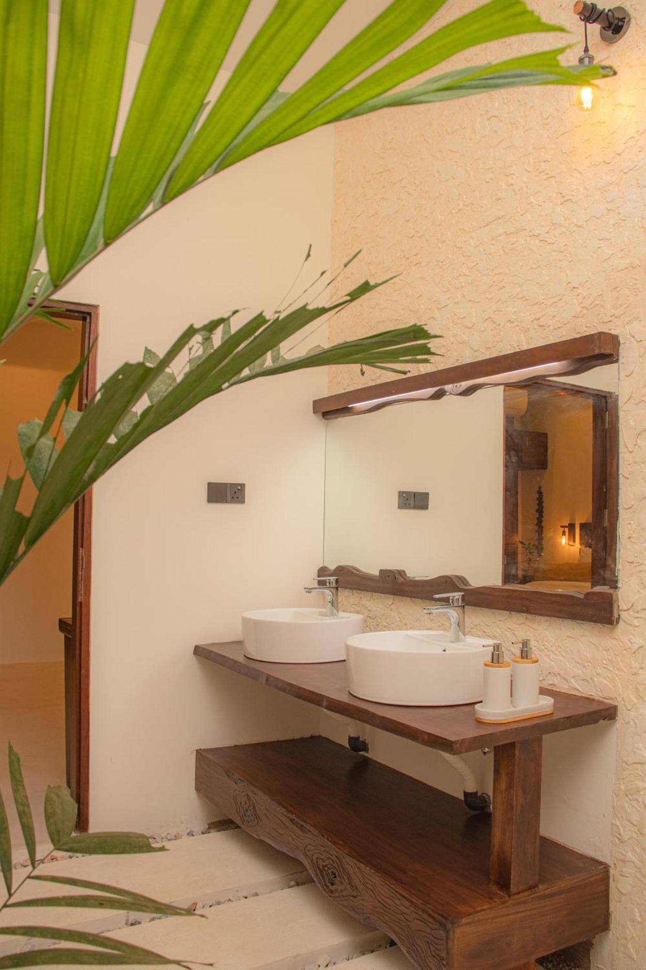 Spicepeek Boutique Hotel Cmb Airport カトゥナカヤ エクステリア 写真